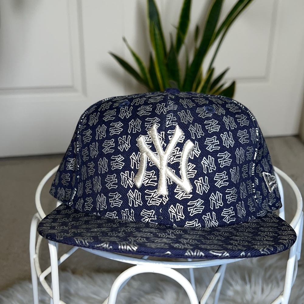7.25 NY (New York) Fitted Cap